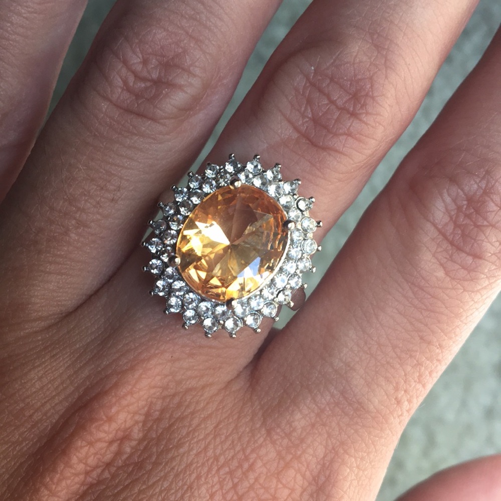 ❤️Citrine Gem Ring with Halo white Sapphires around Size 7 - Picture 3 of 9